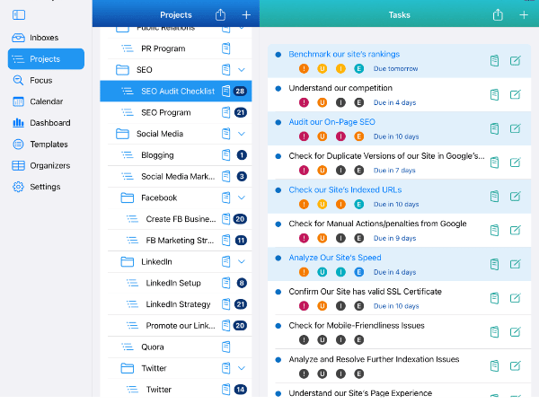 Project with 4 selected tasks on iPad in Light Mode