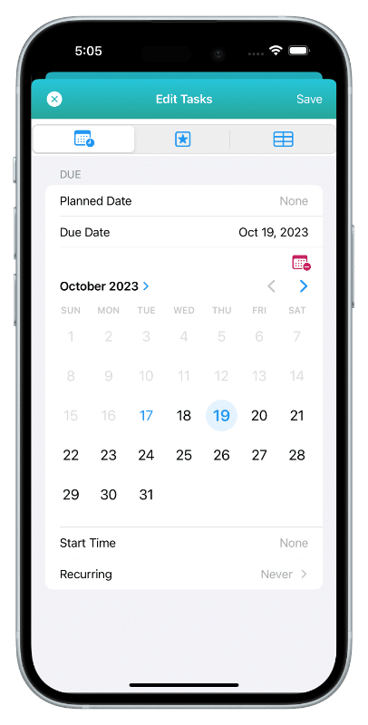 This image shows the Edit Task window on an iPhone. 4 Tasks have been selected and Multi-Edit is being used to make a change in the due date for all the selected tasks.